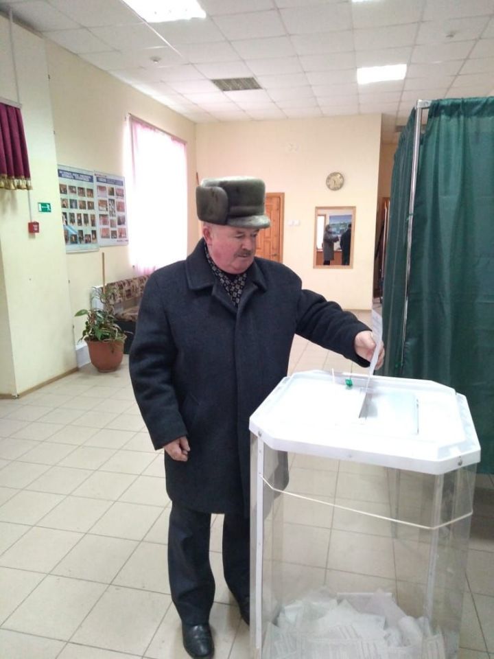 В Большекукморском поселении средства самообложения направят щебенение дорог, освещение улиц и благоустройство родников