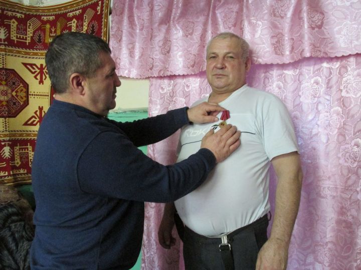 Афганец Радик Каримов из Кукморского района награжден юбилейной медалью
