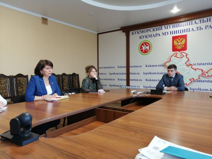Кадровики организаций Кукморского района обратились к специалистам Государственной инспекции труда РТ