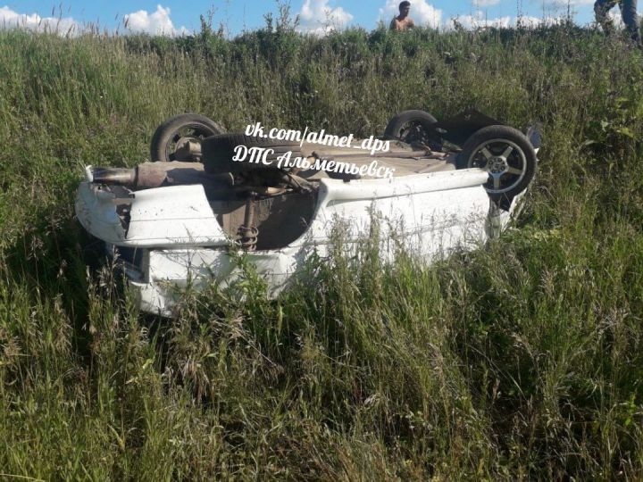 В Татарстане водитель "Лады" вылетел в кювет: есть погибший
