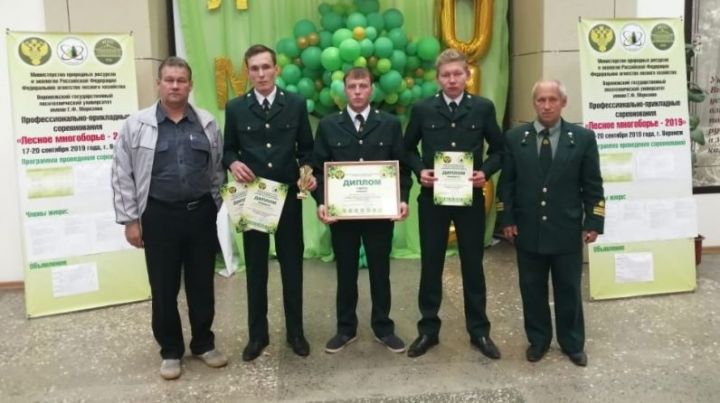 Студенты Лубянского лесотехнического колледжа заняли 1 место в этапе профессионально-прикладных соревнований «Лесное многоборье – 2019»