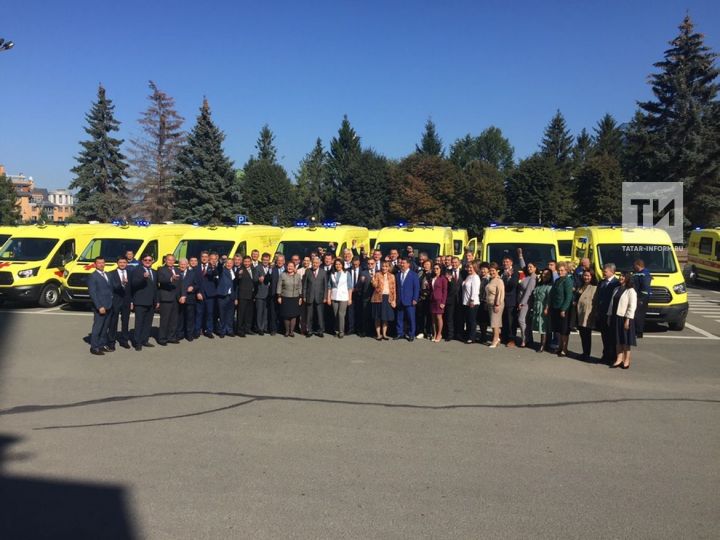 Кукморская центральная районная больница получила новый автомобиль скорой медицинской помощи