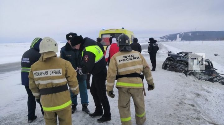В Татарстане в ДТП погиб один человек и двое пострадали