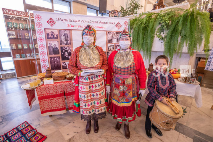 Кукмара районыннан мари гаилә династиясе республикакүләм шәҗәрәләр бәйгесендә җиңү яулады