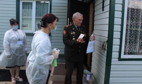 Герой Советского Союза Борис Кузнецов проголосовал дома