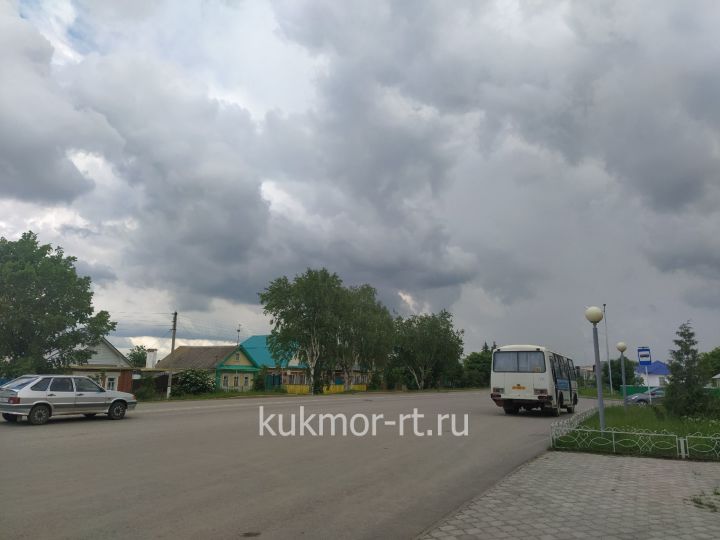 В Татарстане вновь объявлено штормовое предупреждение из-за грозы и града