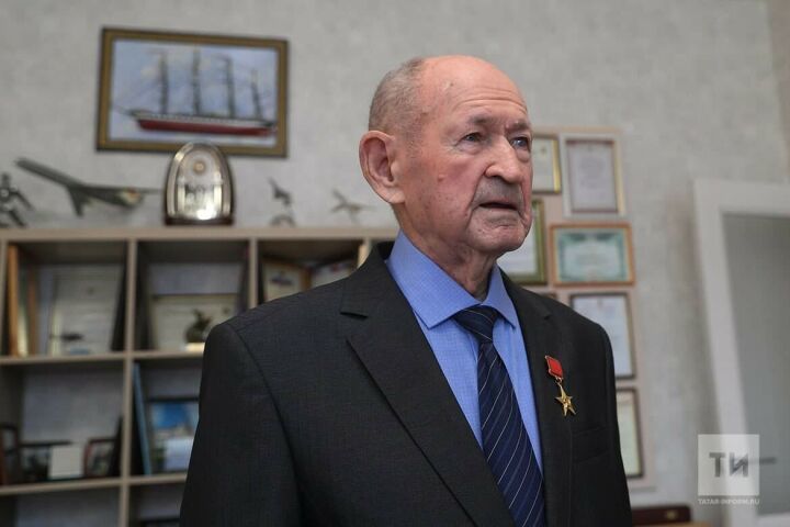 В Татарстане 94-летний Герой Социалистического Труда проголосовал на выборах не посещая избирательный участок
