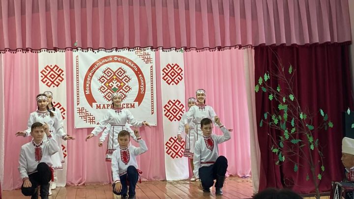 В Почкучукской школе провели I  Межрегиональный фестиваль-конкурс марийских  коллективов «Марий сем»