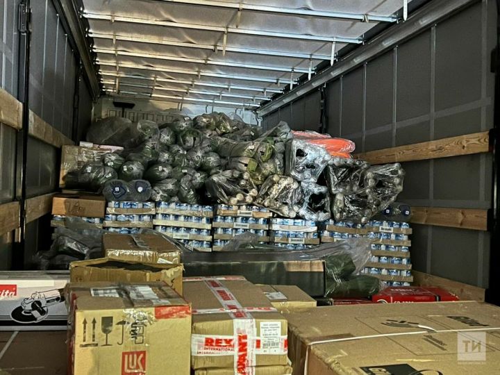 Татарстан отправит более 20 тонн помощи добровольцам батальонов «Алга» и «Тимер»