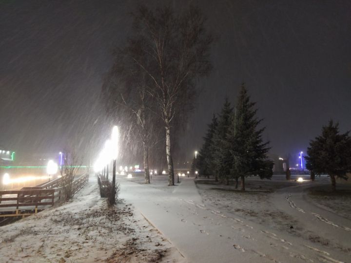 В Кукморском районе ожидаются сильный ветер, мокрый снег и гололедица