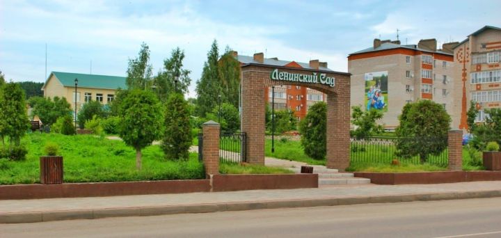 Жители Кукморского района выбирают дворы и парки, которые благоустроят в 2023 году