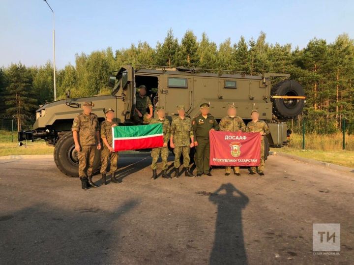 Татарстанскому батальону «Тимер» вручили еще один бронеавтомобиль «Ахмат»