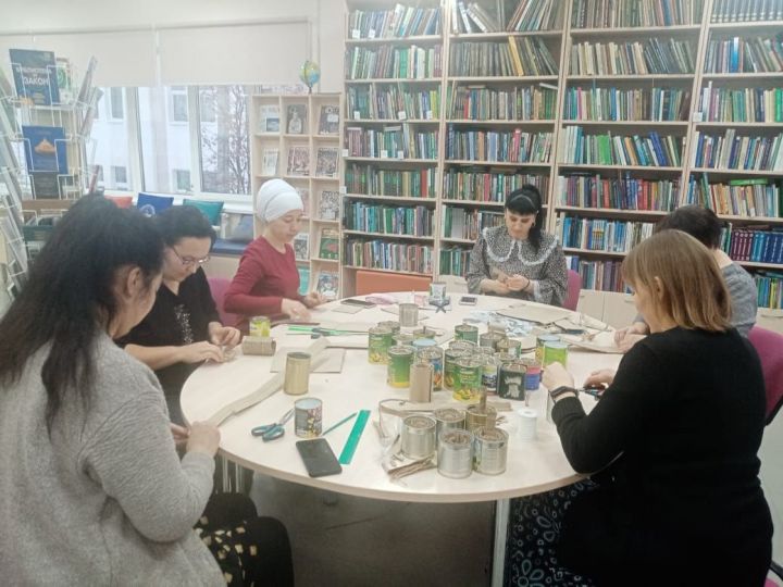 Согревают теплом реальных дел: жители Кукморского района объединились для помощи участникам СВО