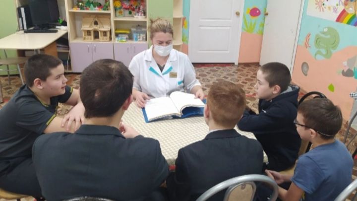 Час медицины провели в Кукморском реабилитационном центре «Милосердие»
