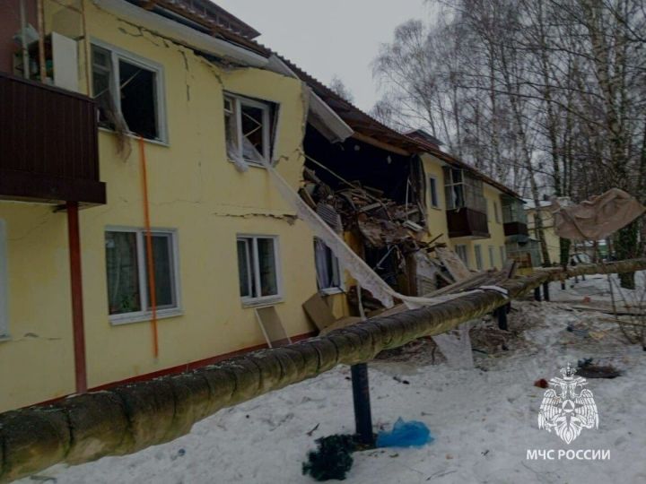 В Татарстане произошел взрыв газа, четыре человека пострадали, разрушена стена дома