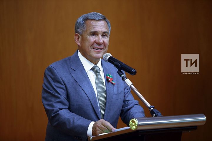 Рустам Минниханов поприветствовал участников конкурса «Лидеры России»