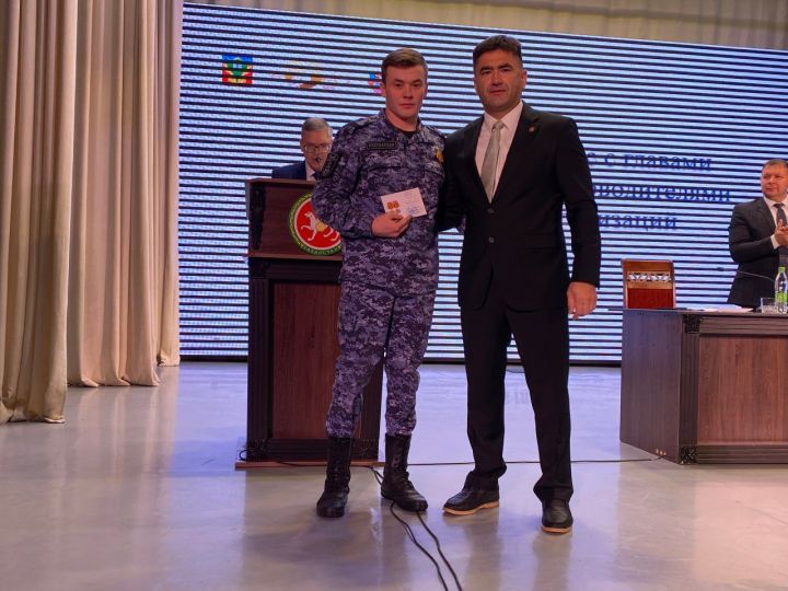 Наш земляк Алексей Максимов награжден медалью «За воинскую доблесть» второй степени