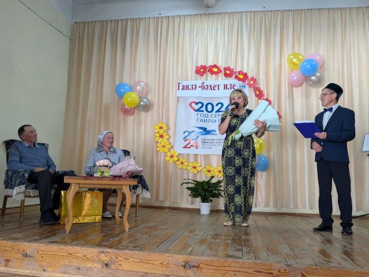Нырты авылының хөрмәткә лаек гаиләләрен  зурладылар