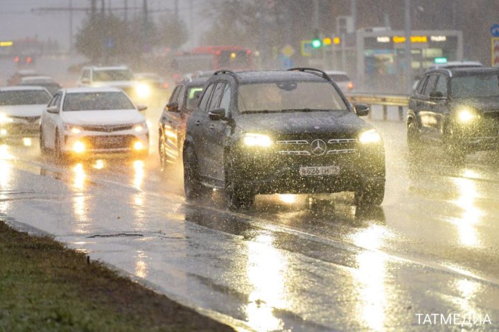 Татарстанцев предупредили о метели с ухудшением видимости