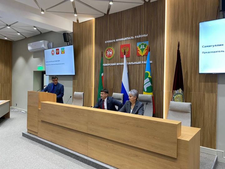 Состоялось тридцать четвертое заседание Совета Кукморского муниципального района четвертого созыва