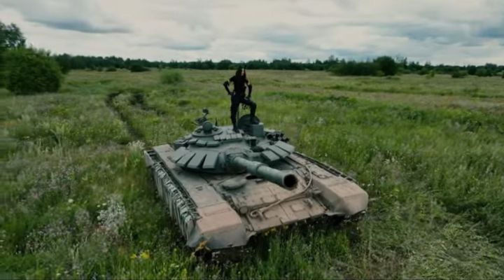 Посвященный СВО клип «Малай в зеленом танке» за три дня набрал 2 млн просмотров