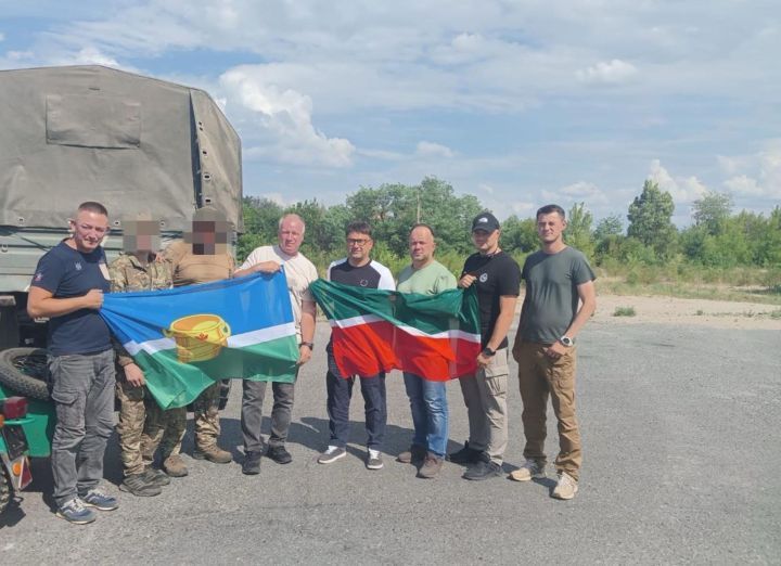 Кукмара районы башлыгы махсус хәрби операция зонасында хәрбиләр белән очрашты