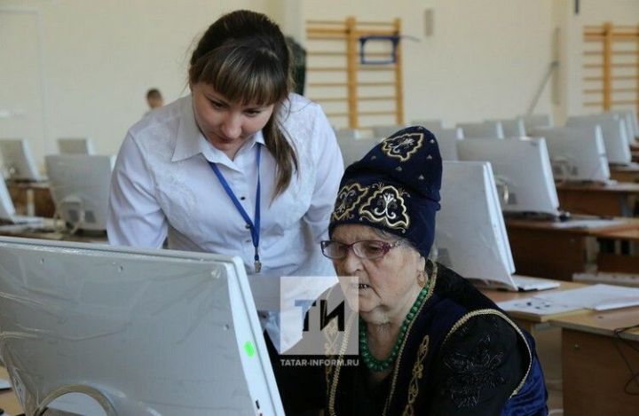 Учимся управлять финансами: Онлайн-занятия по финграмотности для пожилых в Татарстане
