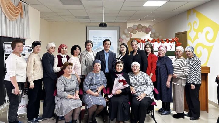 Мәмәшир мәктәбендә шагыйрь Раил Гатауллин белән очрашу булды