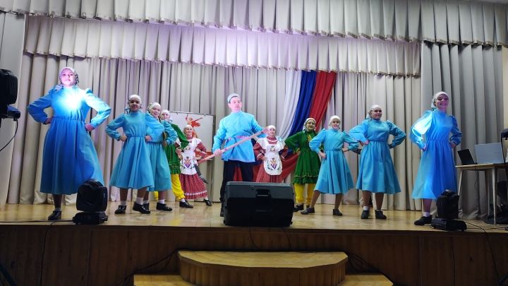 «За СВОих» фестивале: Березняк мәдәният йортында өч җирлек көч сынашты