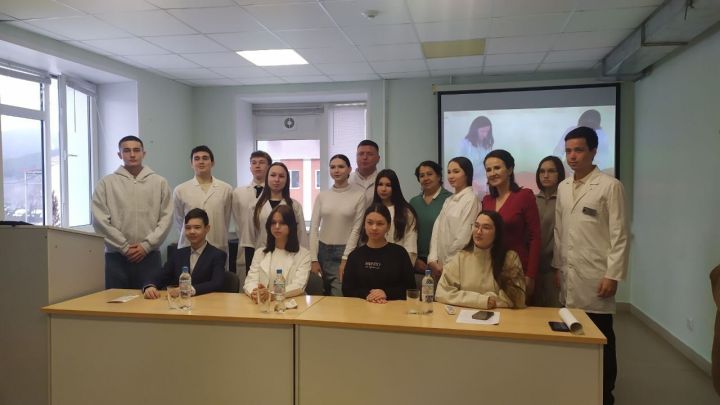 Для старшеклассников Кукмора провели профмероприятие «Ангелы в белых халатах»