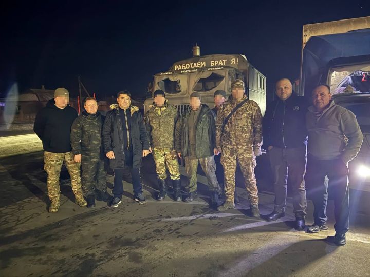 Глава Кукморского района доставил партию помощи бойцам СВО