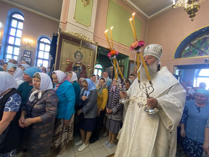 Кукмара районына митрополит Кирилл килде