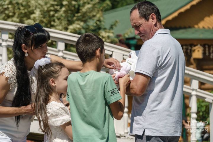 Минниханов анонсировал новые меры социальной поддержки семей с детьми