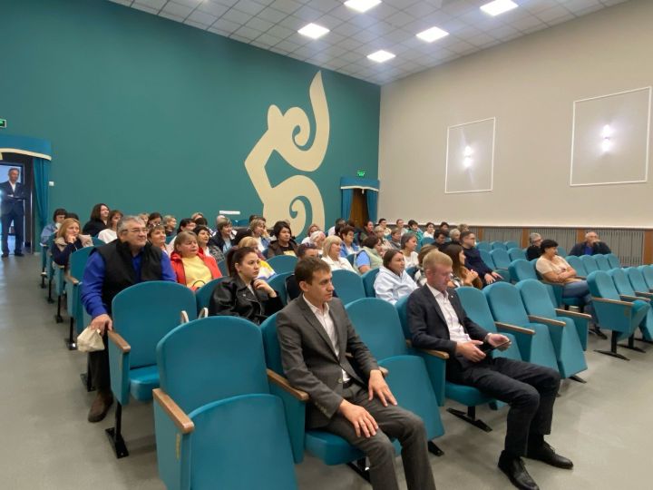 Манзарас авылында халык жыены узды