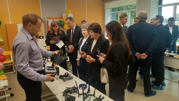 Ядегәр мәктәбендә Теләче һәм Аксубай районнарыннан белем бирү оешмалары җитәкчеләре очрашты