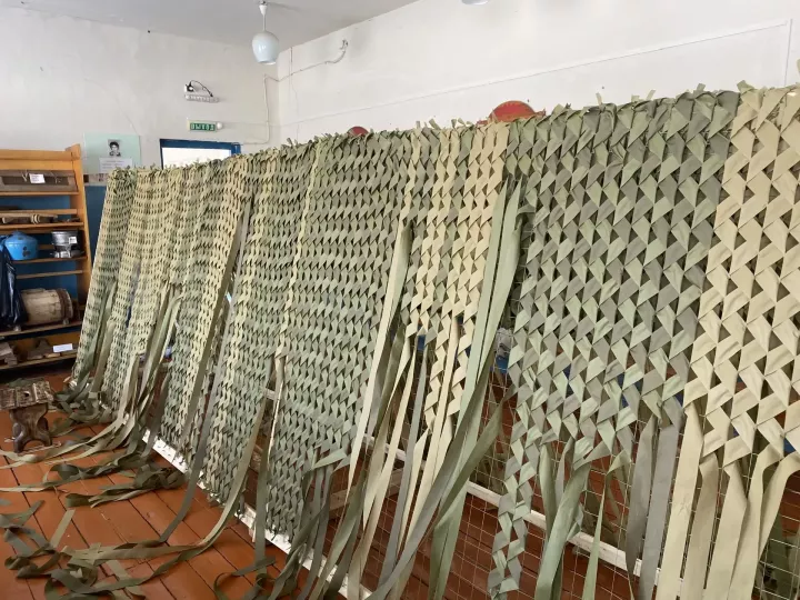 Сосмак авылы волонтерлары “Гараж” төркеменә 10 маскировка челтәре тапшырган