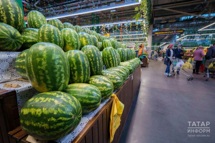 Арбузный гид: как выбрать сладкий и спелый арбуз и не ошибиться с покупкой