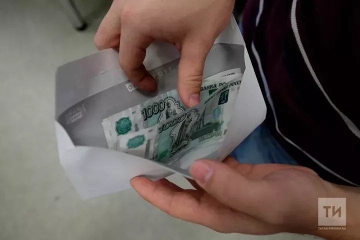 «Зарплата в конверте»: чем рискует работник