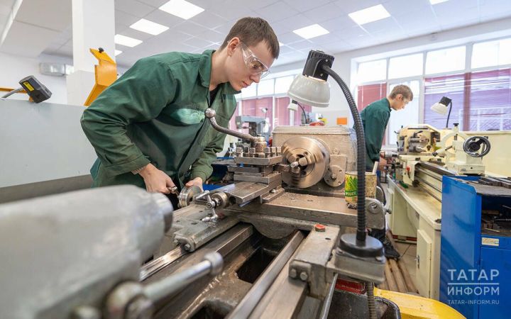 Более 600 бойцов студотрядов работают этим летом в агропромышленном комплексе Татарстана
