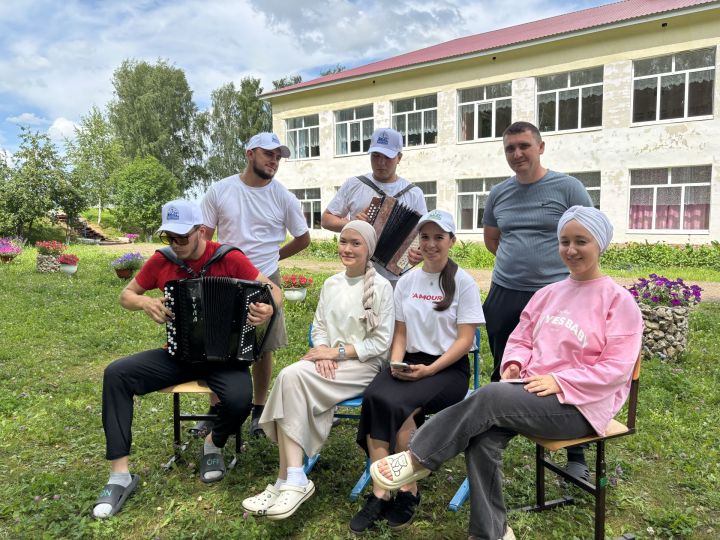 Лето в палатках: в Маскаре для детей организовали незабываемый отдых