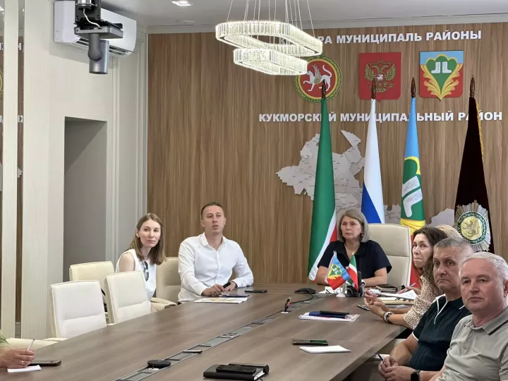 В Кукморе обсудили меры поддержки экспортоориентированных предприятий